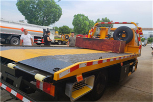 西直门外附近拖车电话号码服务